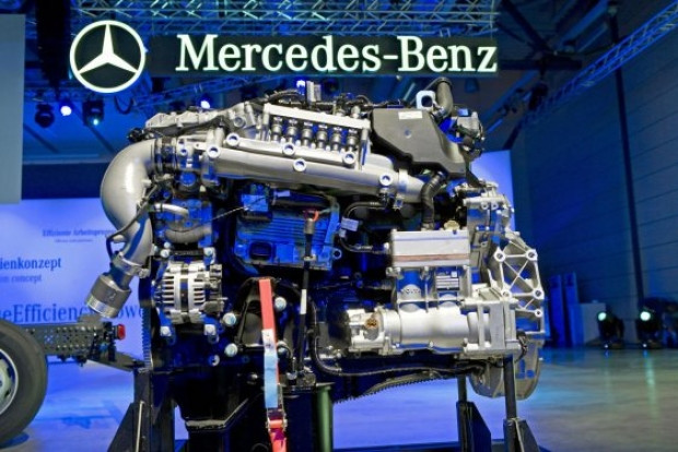 Mercedes 3 devi tanıttı Unimog ve Econic ailesi - Page 3