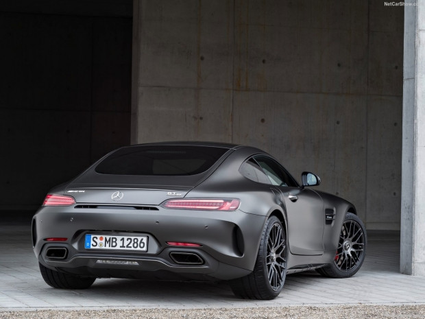 Mercedes-Benz AMG GT C Sürüm 50 2018 - Page 2