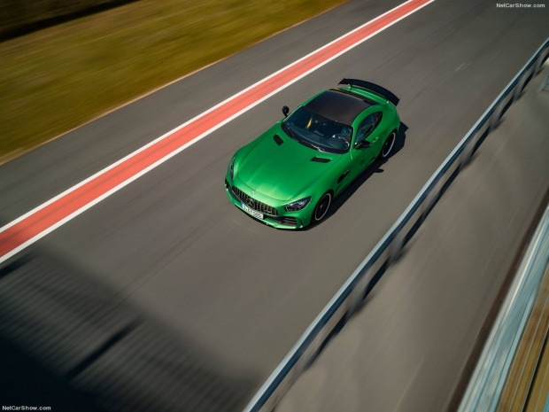 Mercedes-Benz AMG GT R 2017 - Page 2