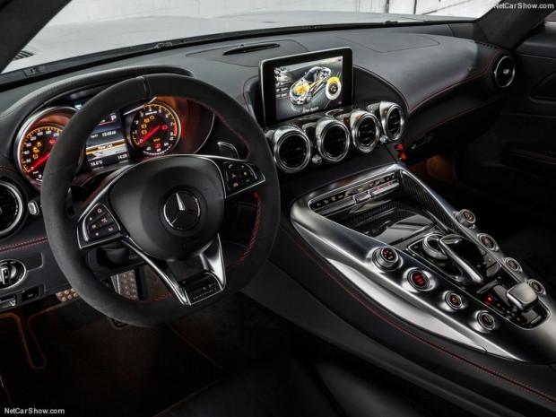Mercedes-Benz AMG GT S DTM Safety Car - Page 1