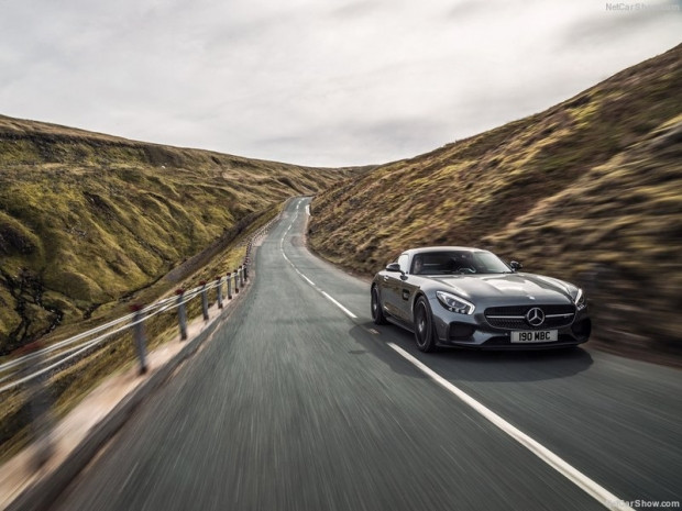 Mercedes-Benz AMG GT S İngiltere-Versyonu - Page 1