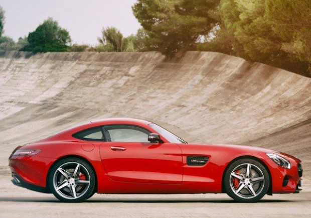 Mercedes-Benz AMG GT,Porsche'ye yeni rakip! - Page 3