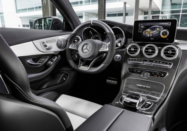 Mercedes-Benz C63 AMG Coupe 2017 tasarımı harika - Page 3