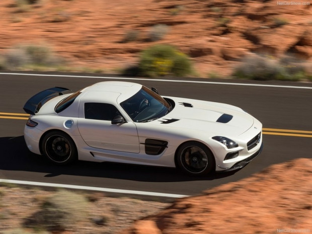 Mercedes-Benz SLS AMG Black Serisi - Page 1