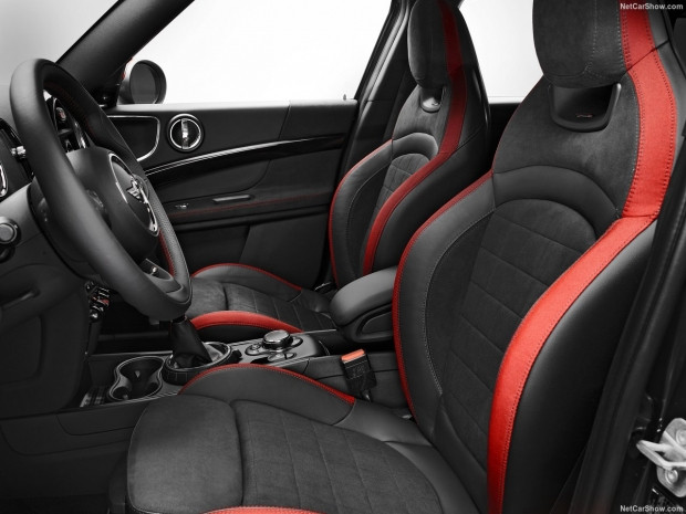 Mini John Cooper Works Countryman 2018 - Page 4