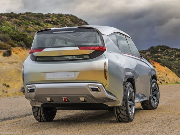 Mitsubishi GC-PHEV 2015 konsepti - Page 1