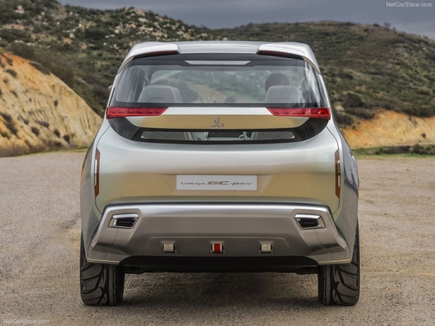 Mitsubishi GC-PHEV 2015 konsepti - Page 4