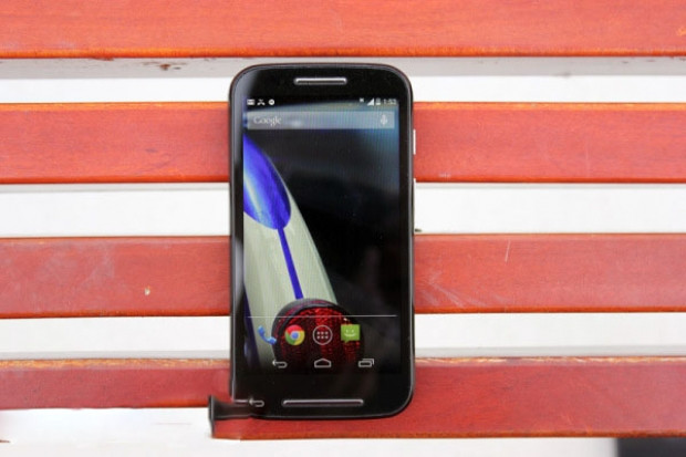 Moto E'nin görselleri ve özellikleri - Page 1