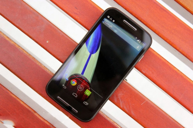 Moto E'nin görselleri ve özellikleri - Page 2