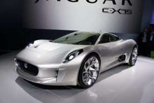 Muhteşem tasarımı ile Jaguar C-X75 - Page 1