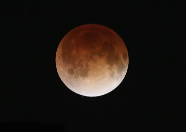 NASA, Kanlı Ay tutulmasını canlı yayınladı! - Page 3