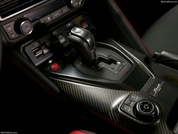 Nissan GT-R Track Edition 2017 - Page 4