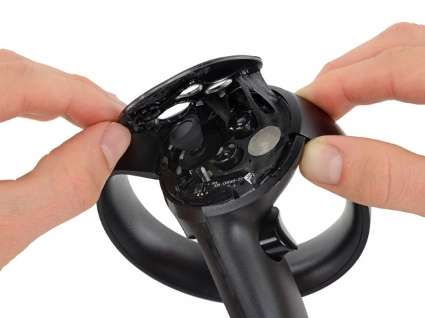 Oculus Touch'ın içinde ne var - Page 1