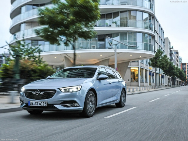 Opel Insignia Spor Turist 2018 - Page 1