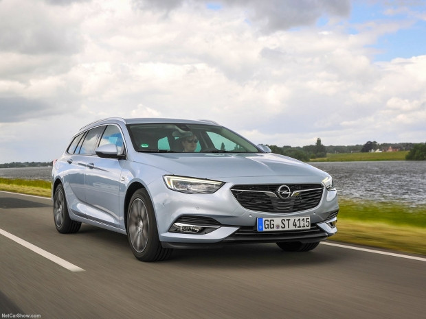 Opel Insignia Spor Turist 2018 - Page 3