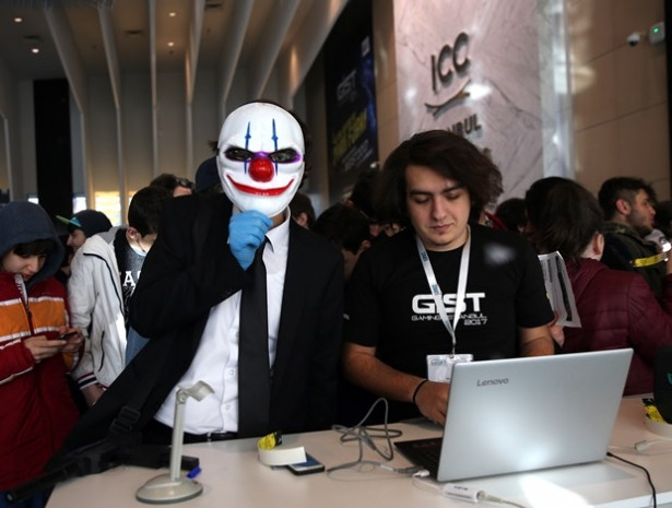 Oyun fuarı Gaming İstanbul 2017 kapılarını açtı - Page 4