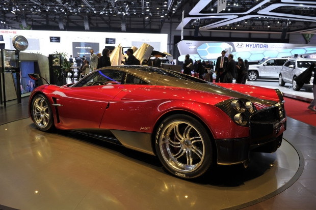 Pagani Huayra büyülüyor! - Page 3