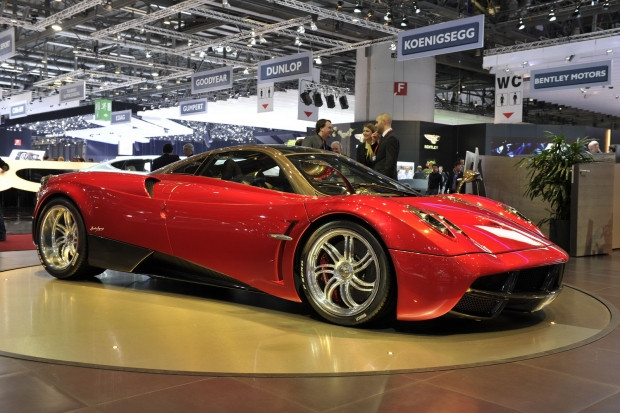 Pagani Huayra büyülüyor! - Page 4