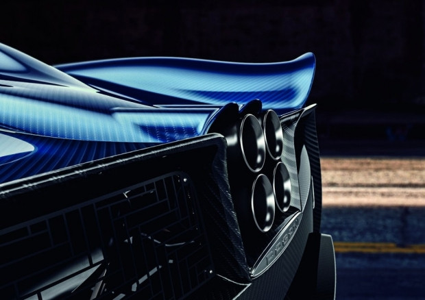 Pagani Huayra Roadster Cenevre Otomobil Fuarı'nda görücüye çıkacak - Page 2