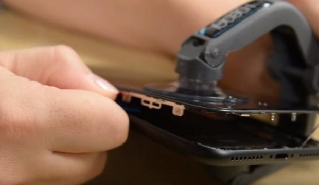Parçalanan iPhone 7 Plus'ın içinden çıkanlar - Page 1