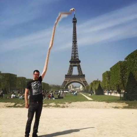 Paris'e yapmış olduğu gezi sonrası sosyal medyayı yorumuyla sallayan adam! - Page 3