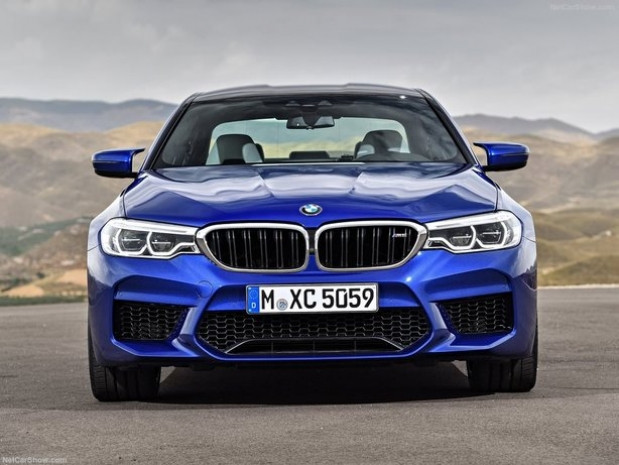 Performansı en yüksek BMW 5 serisinin 2018 versyonu - Page 1