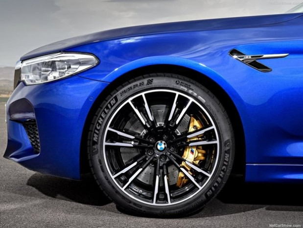 Performansı en yüksek BMW 5 serisinin 2018 versyonu - Page 3