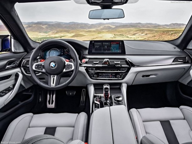 Performansı en yüksek BMW 5 serisinin 2018 versyonu - Page 4