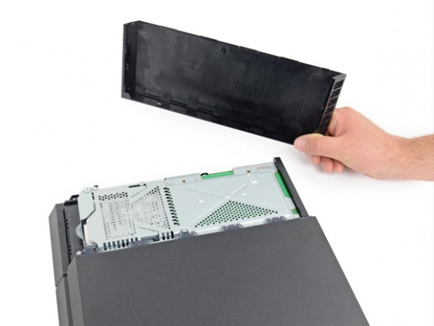PlayStation 4'ün içi dışına çıktı! - Page 4