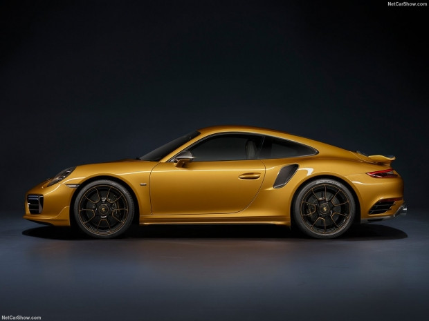 Porsche 911 Turbo S Özel Serisi - Page 3