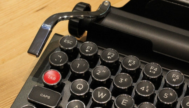 Qwerkywriter mekanik iPad klavyesiyle tanışın - Page 1