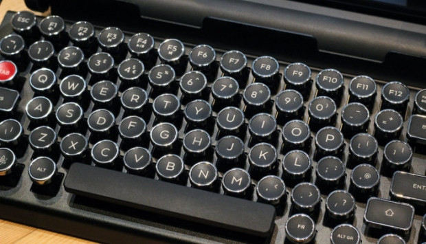 Qwerkywriter mekanik iPad klavyesiyle tanışın - Page 4