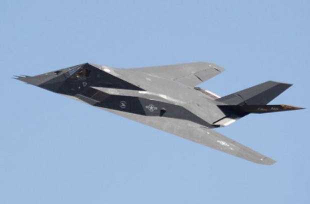 Radarda kuş kadar görünen F-117 Nighthawk! - Page 4