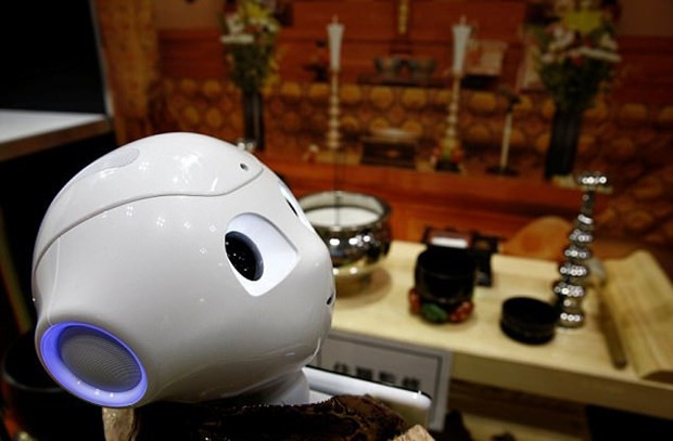 Rahipleri işsiz bırakacak robotlar geliyor! - Page 1