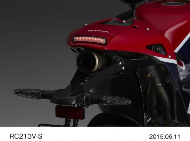 RC213V-S MotorGP parçalarına ayrıldı - Page 1