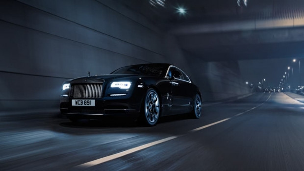 Rolls-Royce siyahın asaletini güçle birleştirdi - Page 2