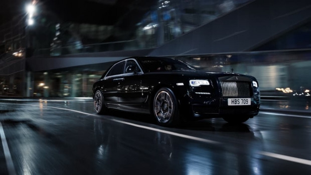 Rolls-Royce siyahın asaletini güçle birleştirdi - Page 3