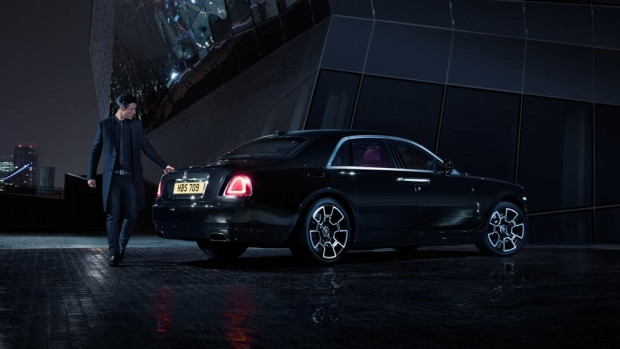 Rolls-Royce siyahın asaletini güçle birleştirdi - Page 4