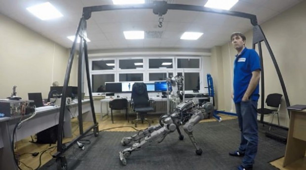 Rus robot FEDOR performansını sergiledi - Page 4