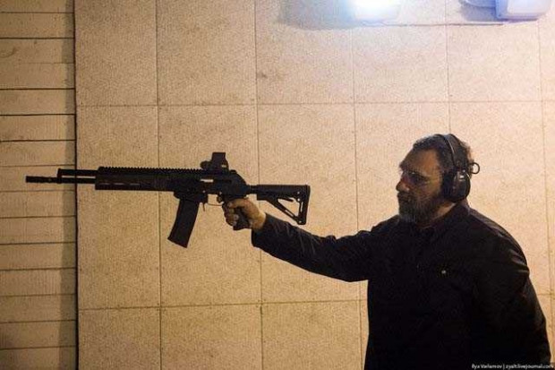 Rusya'nın sembol silahı AK-47 nasıl üretiliyor? - Page 1