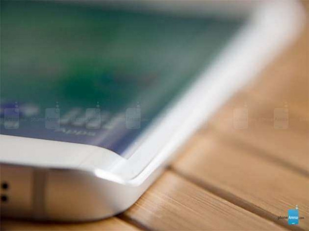 Tüm detaylarıyla Samsung Galaxy S6 Edge - Page 3
