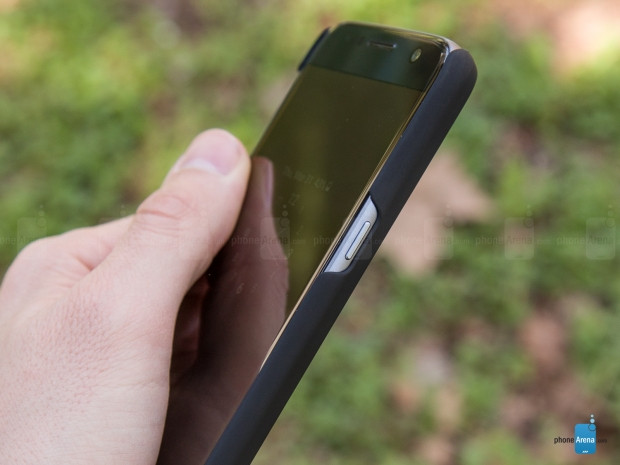 Samsung Galaxy S7 ve S7 Edge için ahşap kılıflar - Page 1