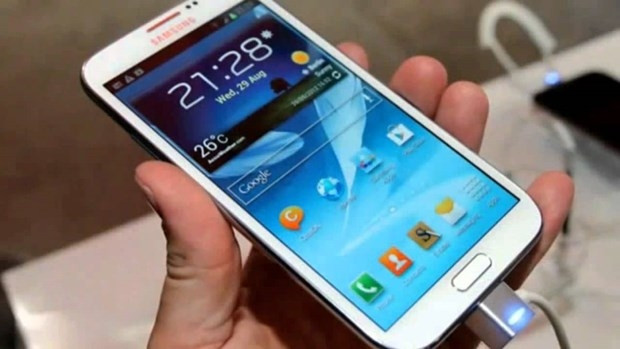 Samsung 'ucuz' akıllı telefon modelini tanıttı - Page 3