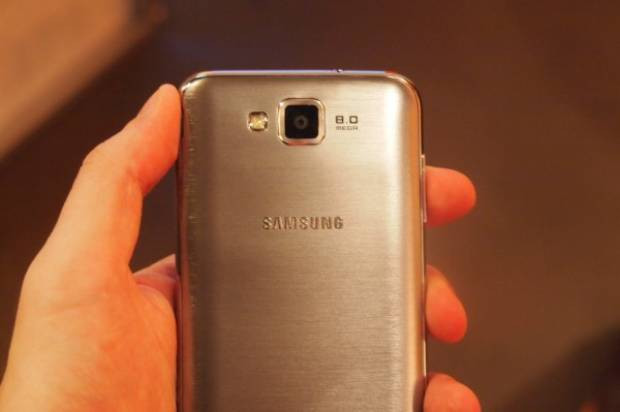 Samsung ve Verizon yeni bir Windows Phone 8 cihaz için biraraya geldi. - Page 4
