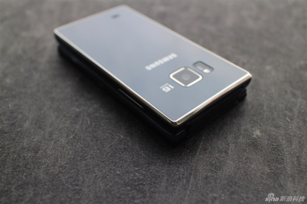 Samsung'un 16MP kameraya sahip Android ve kapaklı akıllı telefonu ortaya çıktı - Page 2