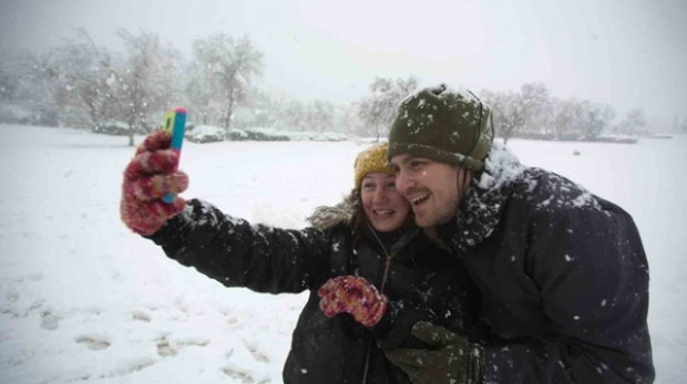 Selfie hızla bulaşan bir hastalık mı? - Page 1