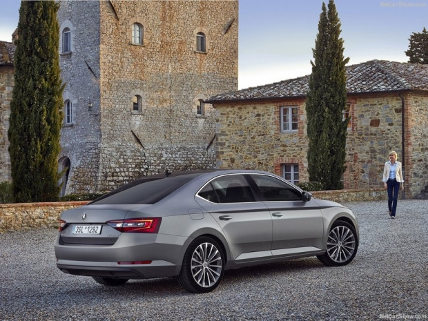 Skoda Superb 2016 - Page 4