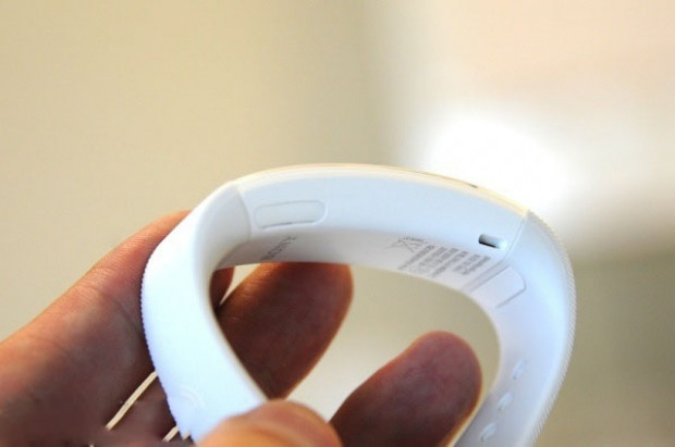 Sony SmartBand Talk ve Sony SmartWatch 3 - Page 3
