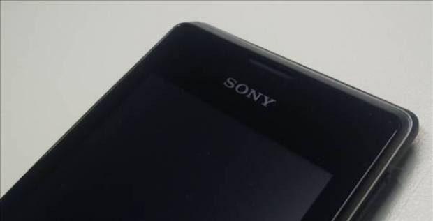 Sony Xperia E'nin tüm özellikleri! - Page 3