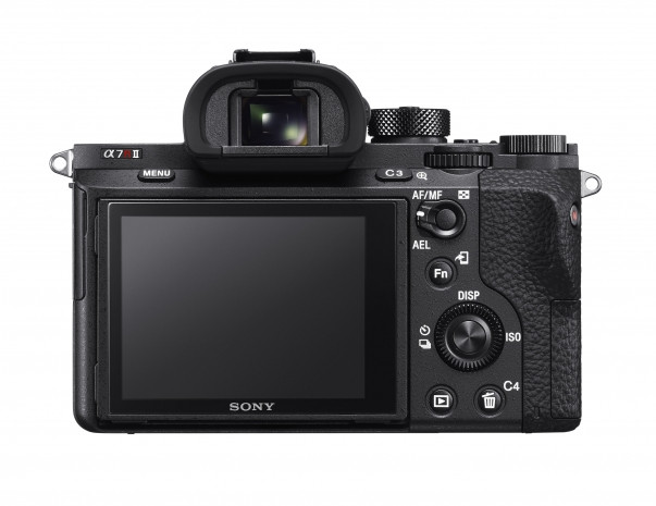 Sony'den iddialı fotoğraf makinesi - Page 1